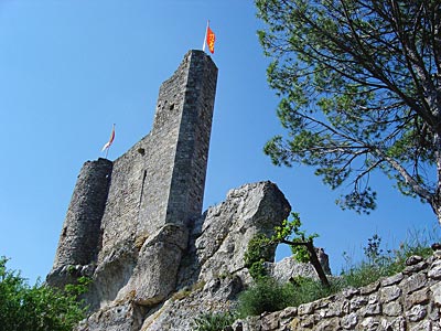 Aiguèze : Vestiges de l'ancienne forteresse