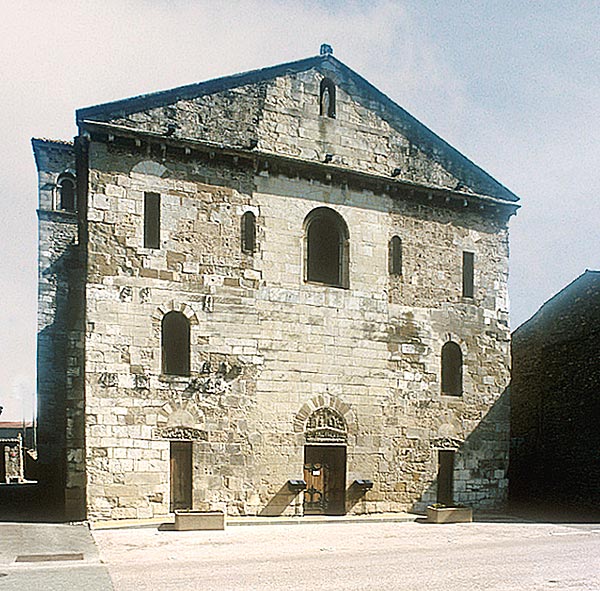 église Saint-Pierre de Champagne - façade occidentale