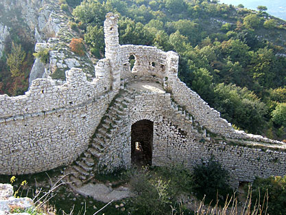 vestiges du château de Crussol