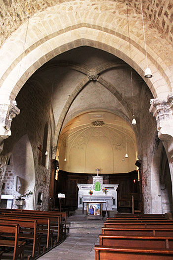 église de Mercuer intérieur