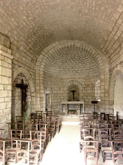 Église de Pourchères, l'intérieur