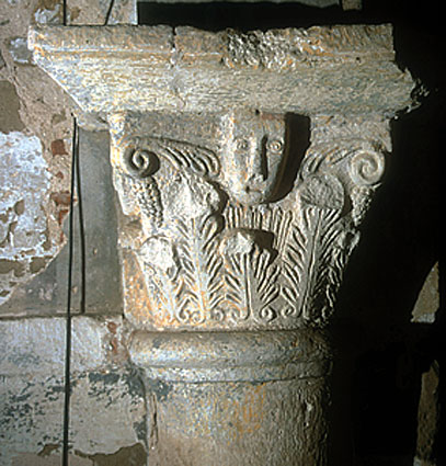 chapiteau de l'abside