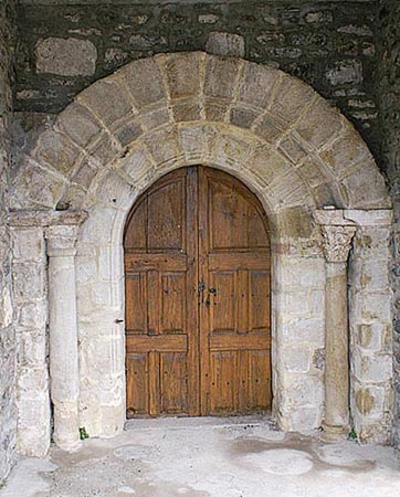 portail roman de l'église