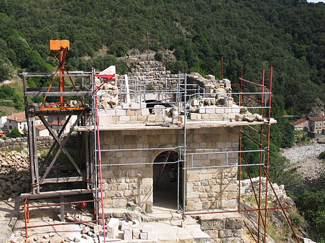 Restauration du château de Ventadour : Reconstruction de la chapelle Saint-Martin