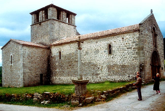 église Sainte-Marie de Veyrines, côté nord-ouest